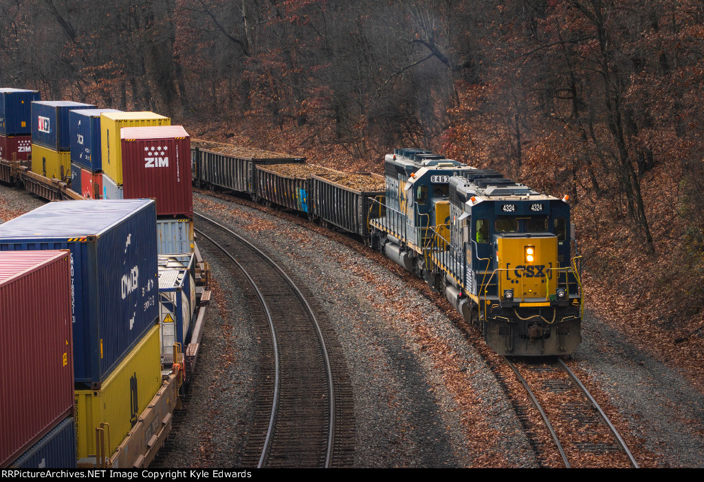 CSX SD40-3 #4324